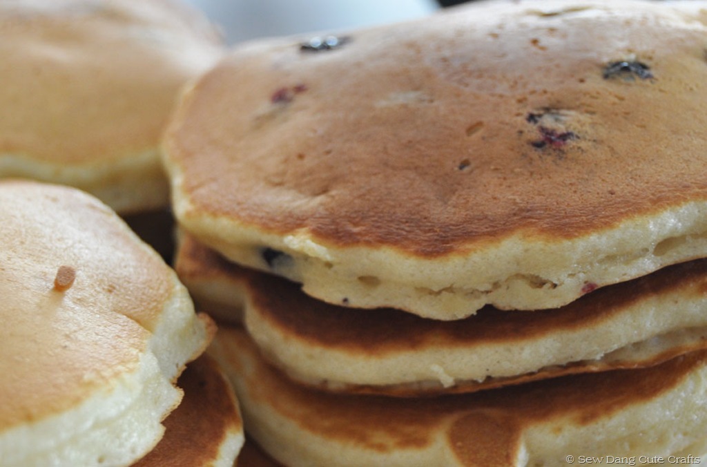[Blueberry-pancakes%255B3%255D.jpg]
