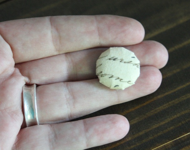 [fabric%2520covered%2520button%2520finished%255B3%255D.jpg]