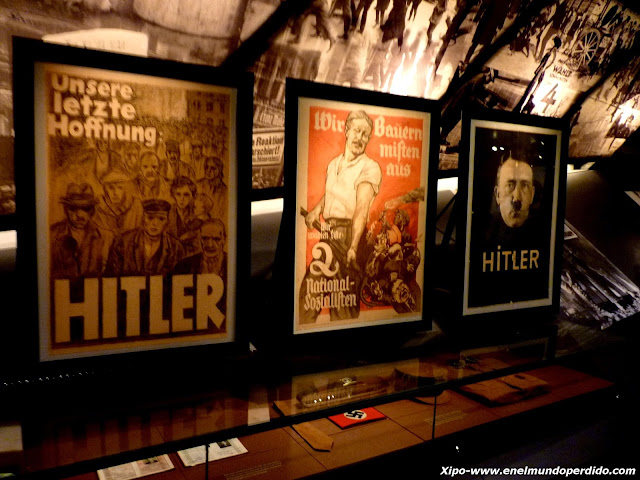 carteles-nazis-hitler.JPG
