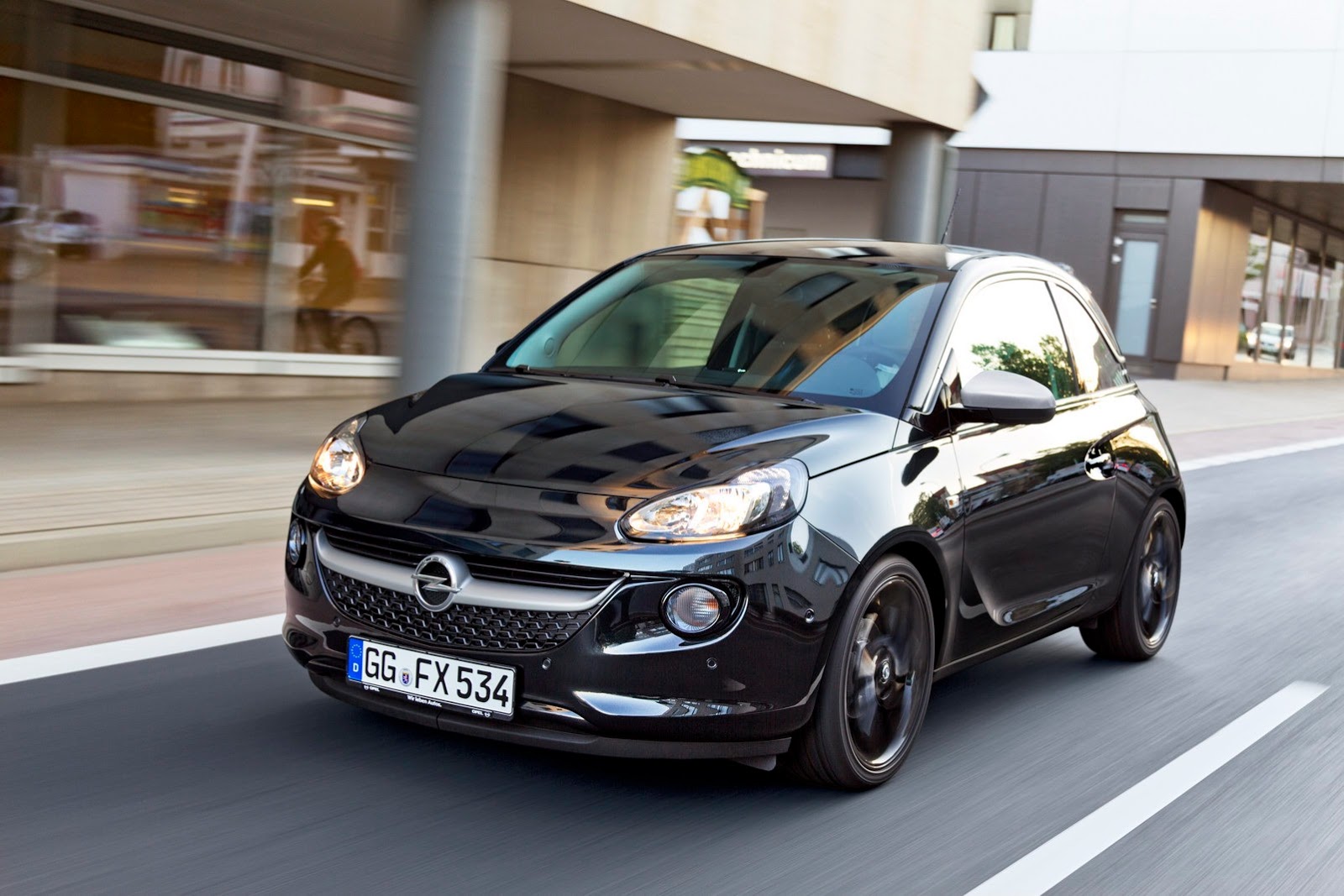 [Opel-Adam-Black-and-White-Link-1%255B2%255D.jpg]