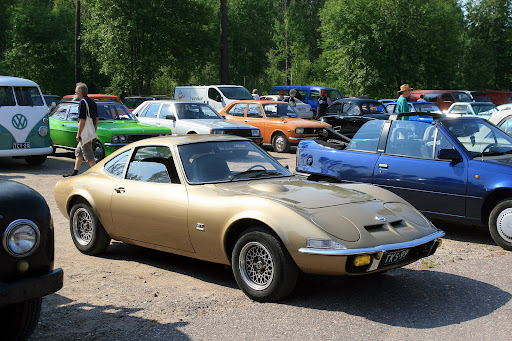 0 m 21 Rompetori Lohja 2011 Opel 1900 GT
