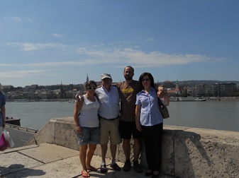 la familia en Budapest