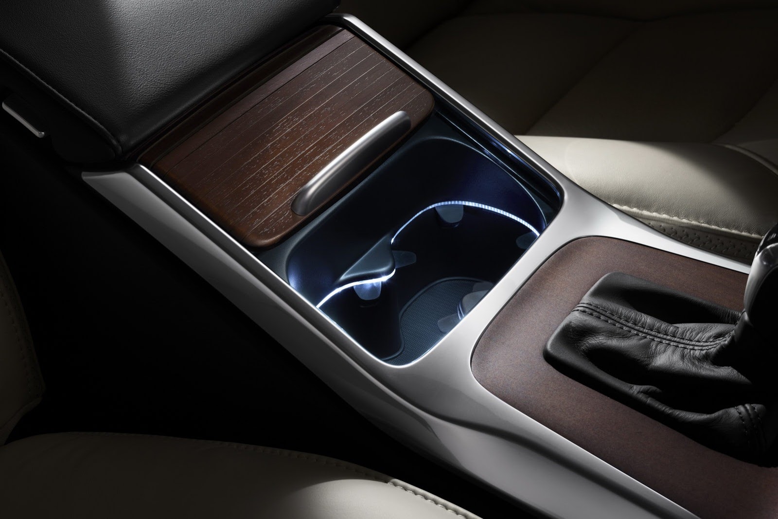 [2014-Volvo-S80-V70-XC70-16%255B2%255D.jpg]