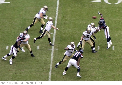 'Drew Brees' photo (c) 2007, Ed Schipul - license: http://creativecommons.org/licenses/by-sa/2.0/