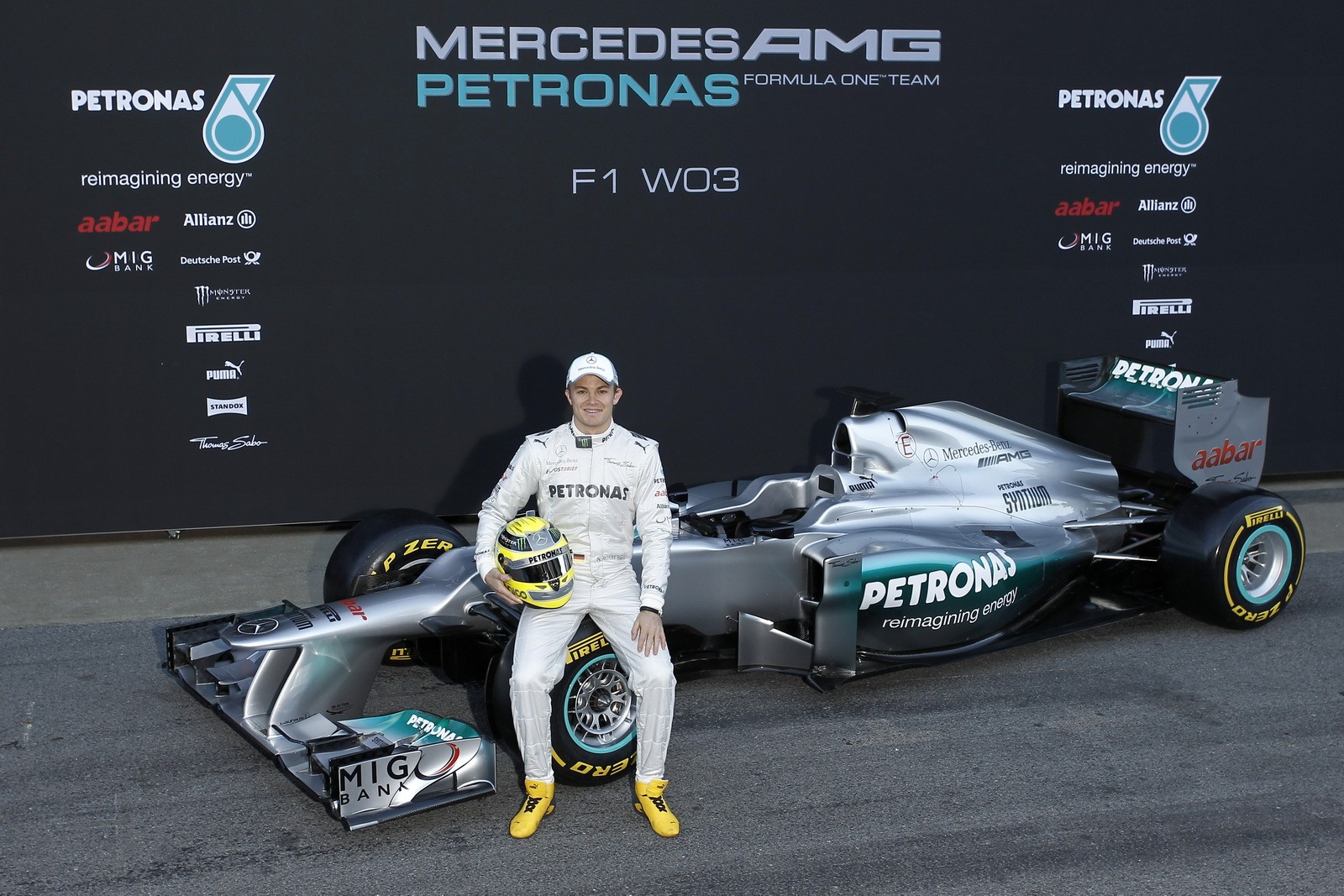 [F1-2012-Mercedes-GP-W03-5%255B3%255D.jpg]