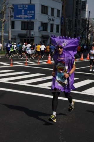 [tokyo-marathon-costumes-9%255B2%255D.jpg]