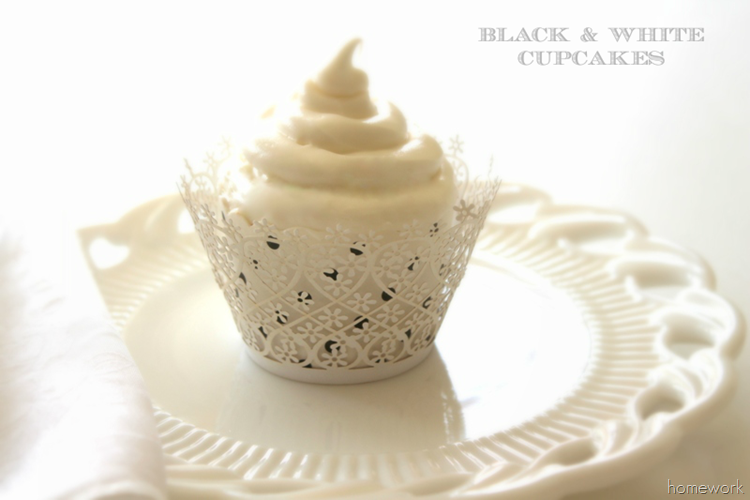 [Black%2520%2526%2520White%2520Cupcakes%2520by%2520homework%255B6%255D.png]