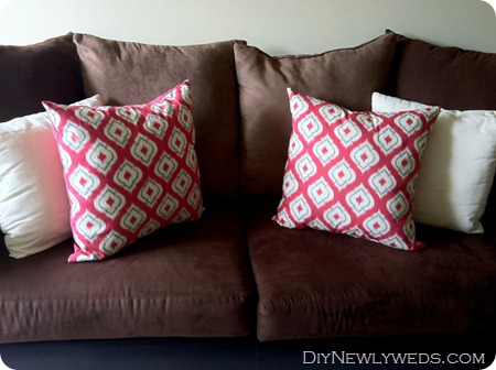 pink-throw-pillows