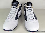 nike air max lebron 7 gr white navy 3 03 Nike Air Max LeBron VII (7)   White/Navy/Gold Sample Actual Photos
