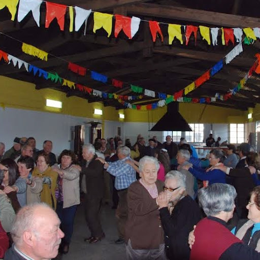 Município de Mortágua promoveu tarde recreativa para a população sénior
com baile e merenda