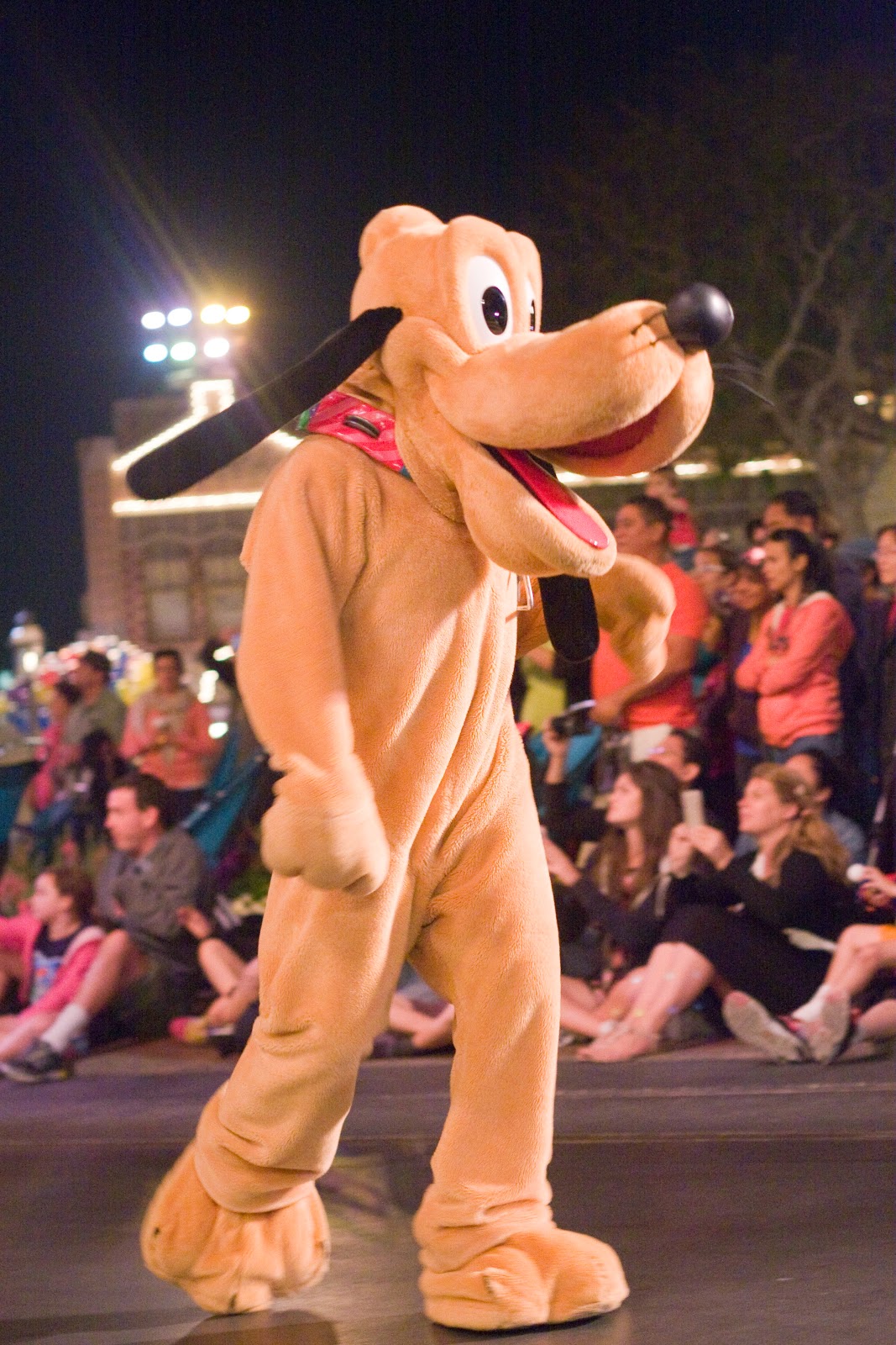 [soundtastic%2520parade%2520Pluto%255B7%255D.jpg]