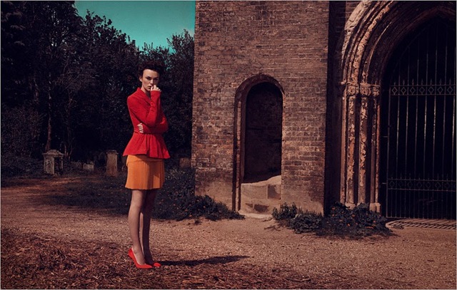 [Keira-Knighltley-by-Yu-Tsai---Flaunt%255B5%255D.jpg]