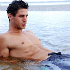 Veja esse e outros ensaios no http://www.my.opera.com/theboyv02