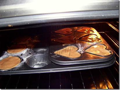 muffin cioccolato ripieni di marmellata di fragole e cioccolato (8)