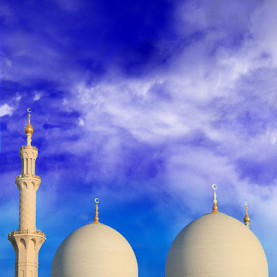 It's one of the amazing mosque I ever seen, it's Shiekh Zaed Al-Nhayan-God bless him- mosque in Abu Dhabi, capital of UAE.I really love the whitness .. peaceful feelings that it brings !Hope u like my view of it.<br> © Dalal Al-Dubaib<br> 2493992597.jpg