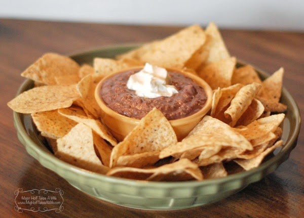 Easiest Black bean dip in less than 5 minutes. The top 10 posts of 2014 from Major Hoff Takes A Wife. List includes recipes, DIY's, favorite fonts and more. Can you guess what was #1? Easiest Black bean dip in less than 5 minutes
