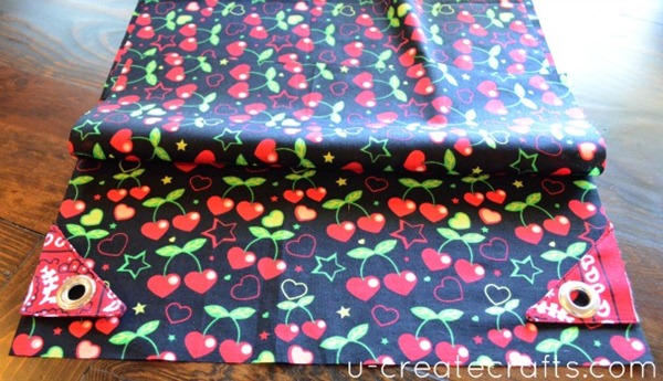 Drawstring Bandanna Backpack Step 13