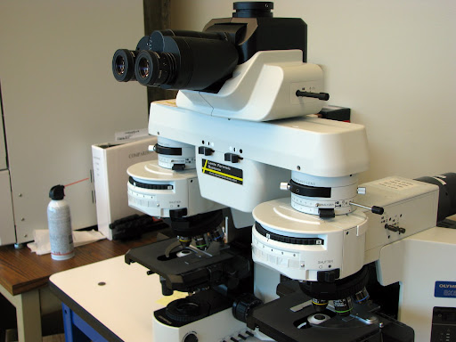 A high powered microscope used to find trace evidence. (Photo credit: Jeremy Shreckhise)