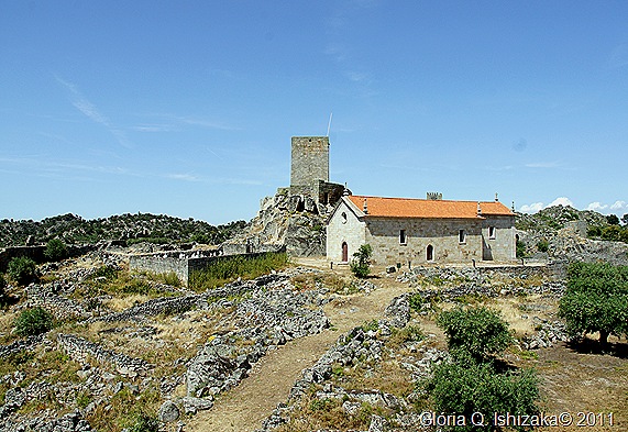 Marialva - Glória Ishizaka - Castelo e igreja de Santiago 1