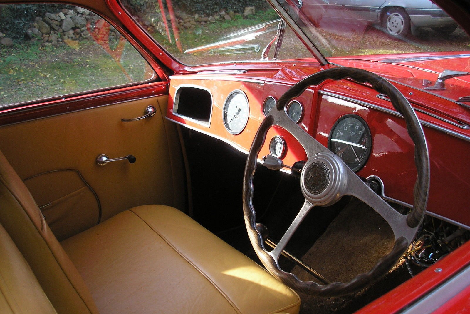 [1947-Alfa-Romeo-6C-2500-Sport-Berlinetta-Coupe-16%255B3%255D.jpg]
