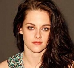 Kristen Stewart akciófilmes vizekre evez