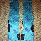 Matching Nike Basketball Elite Socks for LeBron 9 Miami Vice nike basketball elite lebron socks hornets 1 02 Matching Nike Basketball Elite Socks for LeBron 9 Miami Vice