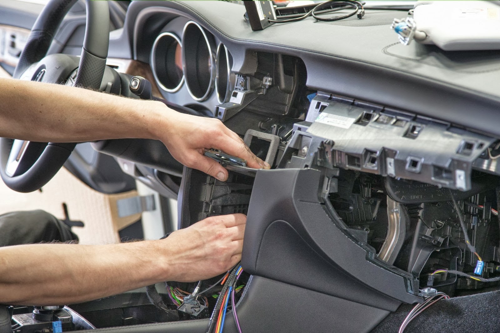 [Mercedes-CLS-Police-Car-7%255B5%255D.jpg]