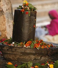 220px-Aikya_Linga_in_Varanasi 220px-Aikya_Linga_in_Varanasi