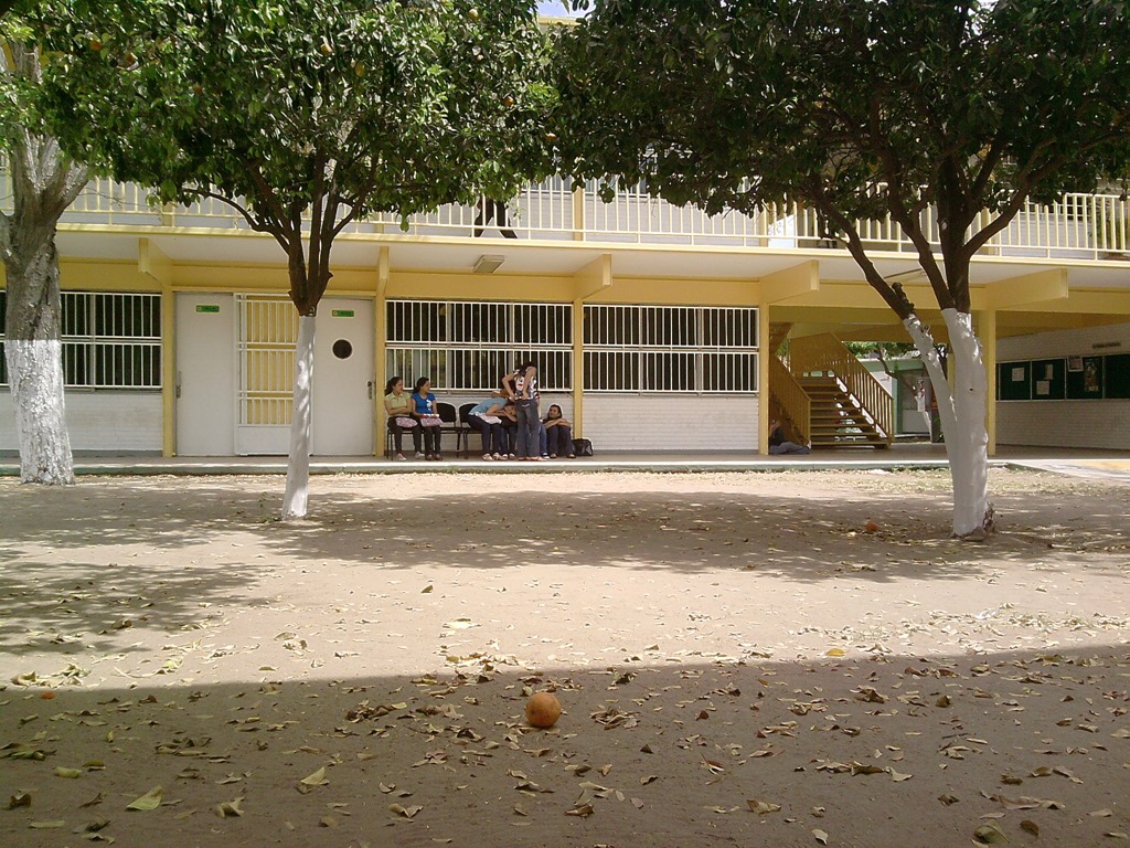 [Las%2520del%2520salon%255B4%255D.jpg]
