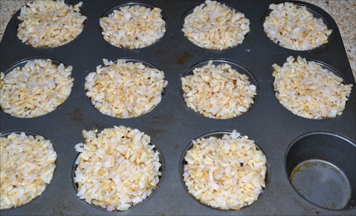 [rice%2520in%2520muffin%2520tin%255B3%255D.jpg]
