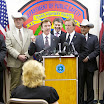 2010-12-02-Garland-ChuckNorris-05.jpg