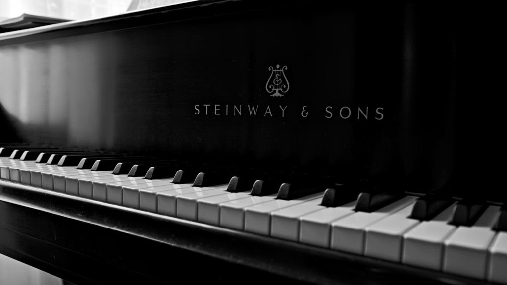 [steinway%2520and%2520sons%2520piano%255B2%255D.jpg]