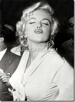 Marilyn Monroe (32)