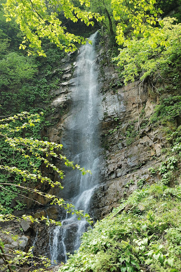 常虹の滝(蛇歯見の滝)