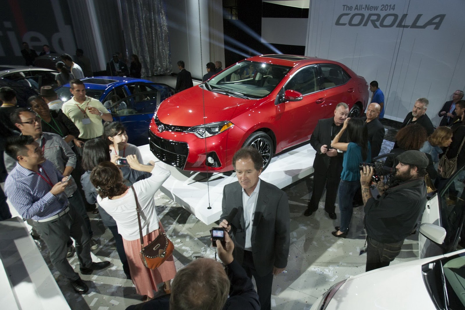 [2014-Toyota-Corolla-Presentation1%255B2%255D.jpg]