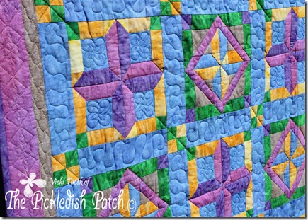 quiliting on Tonys quilt1 quiliting on Tonys quilt1