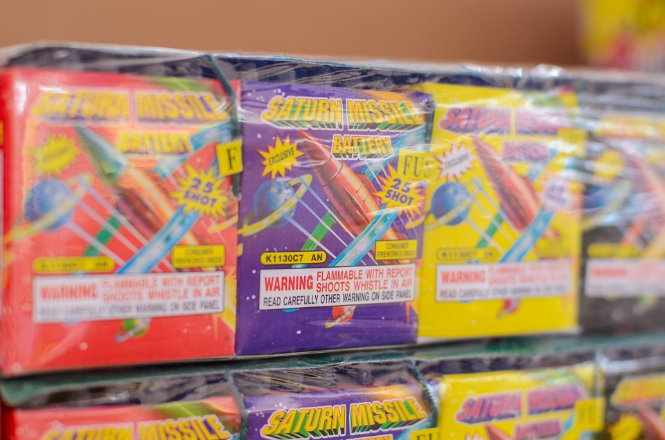 [fireworks%2520and%2520hulahoops-11717%255B3%255D.jpg]