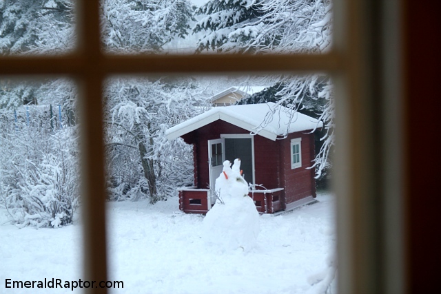 Snømonster utenfor dukkestua