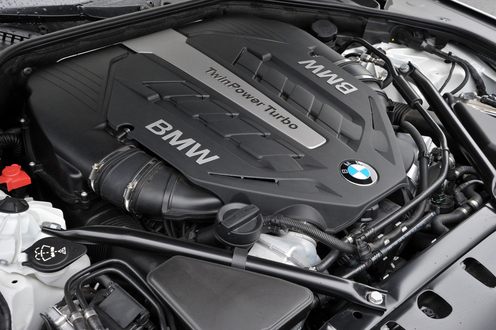 [2013-BMW-7-Series-99%255B2%255D.jpg]