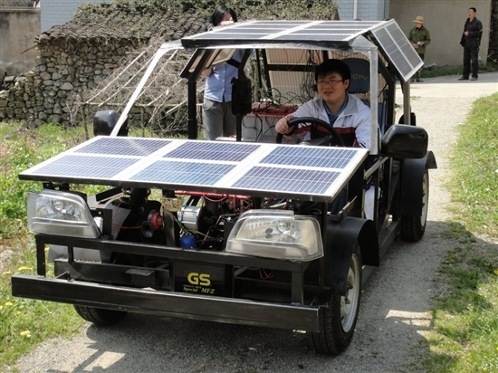 [coche-funciona-con-paneles-solares%255B9%255D.jpg]