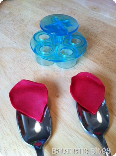 How to make gum paste rose petals