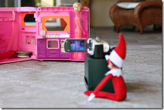 ElfCaughtMommy ElfCaughtMommy