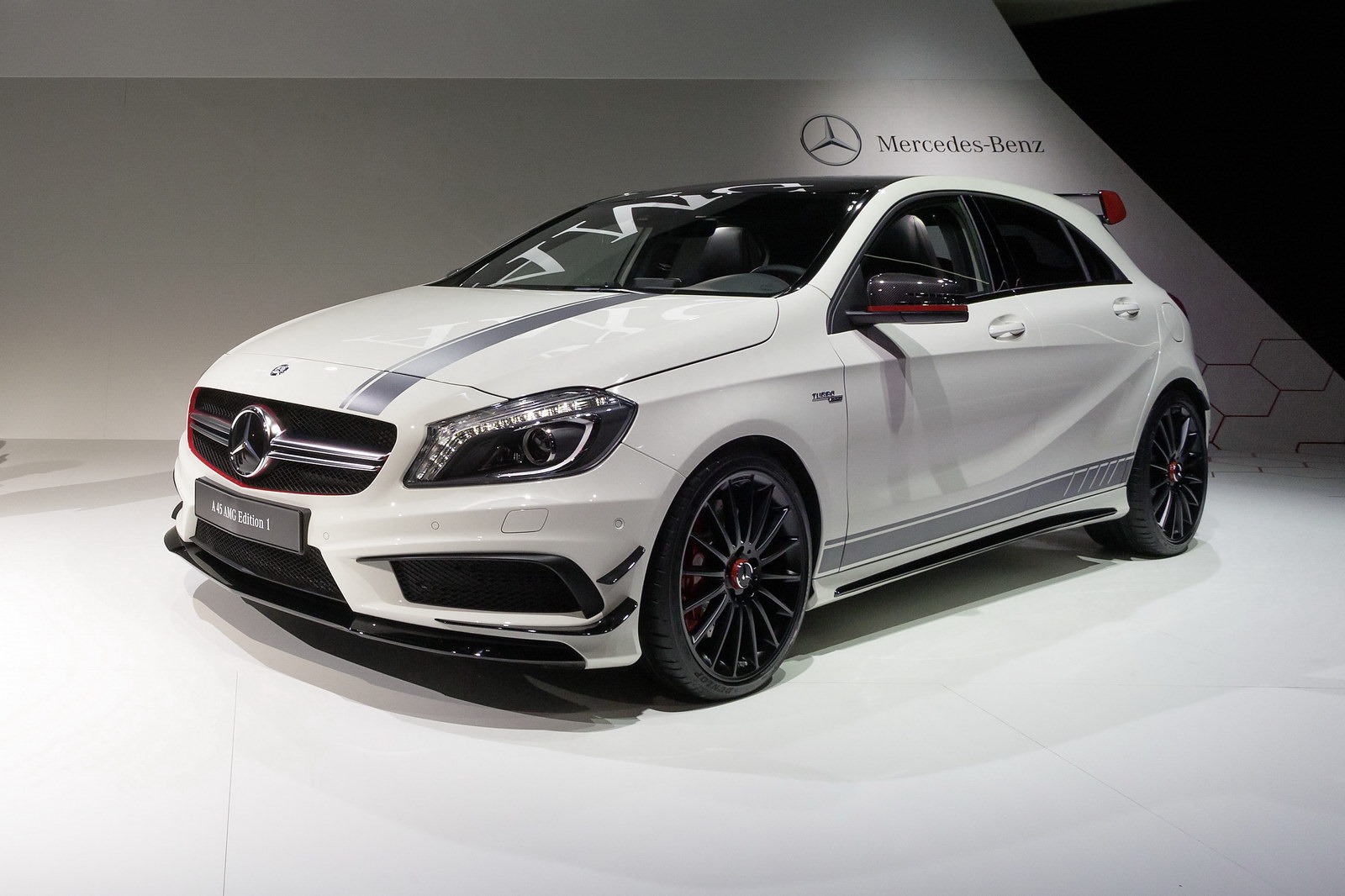 [Mercedes-Benz-A-45-AMG-12%255B2%255D.jpg]