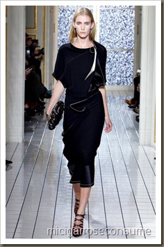 balenciaga___pasarela_313680561_320x480