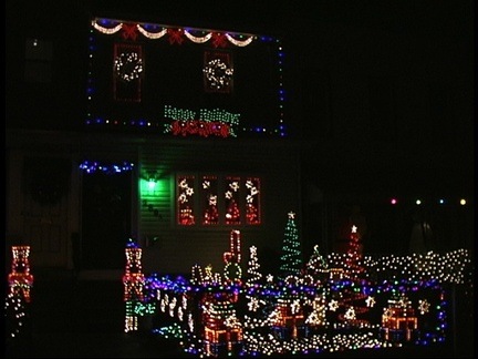 [best-decorated-christmas-homes-jersey-city-3jpg-55c19f7043dcf4ff_large%255B8%255D.jpg]