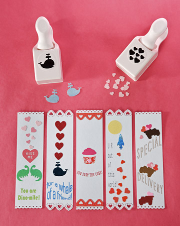 This Valentine's Day card doubles as a bookmark. http://www.marthastewart.com/269810/valentines-day-card-bookmark
