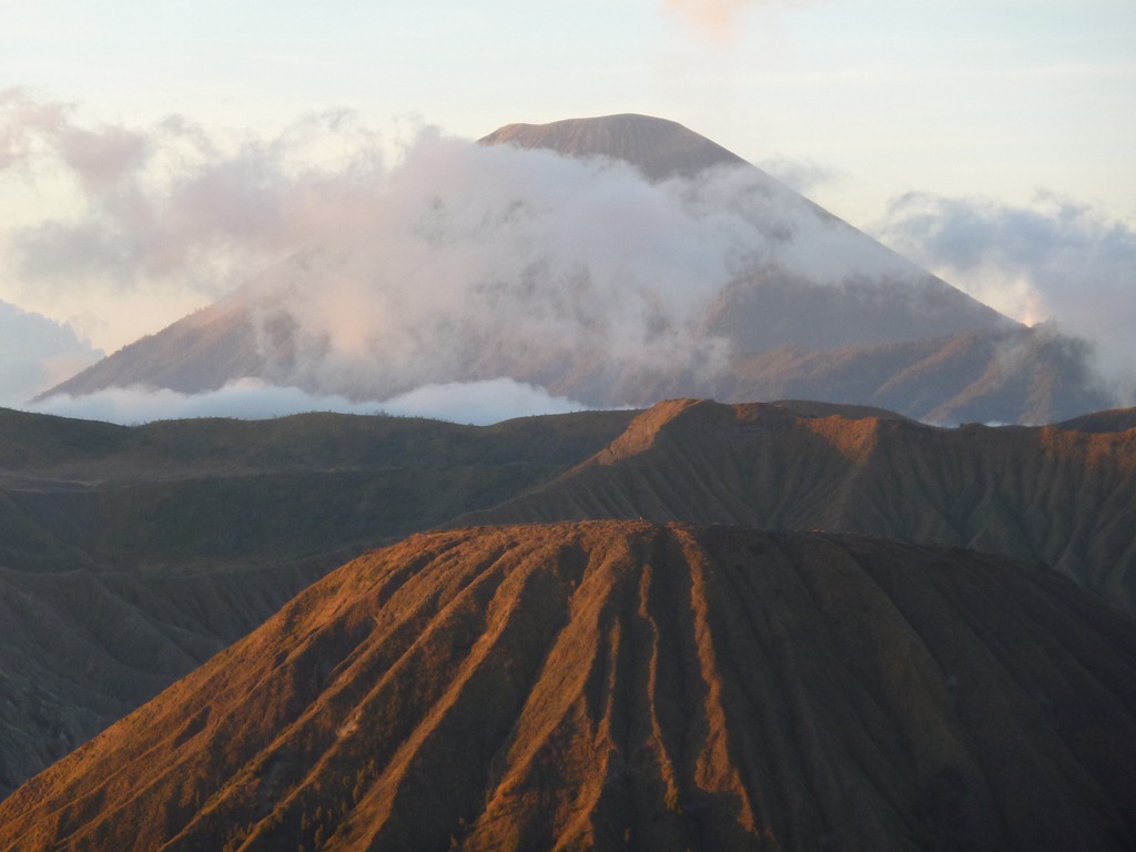 [Indonesia-Bromo-Volcano-3-October-20%255B7%255D.jpg]