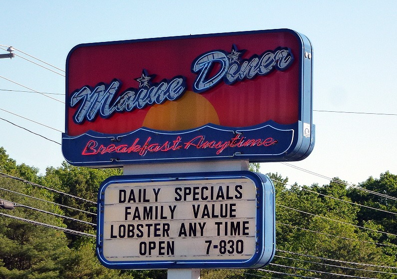 [01a---Maine-Diner---Sign1.jpg]