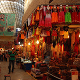 Urumqi - Grand Bazar, Robes et Etoles