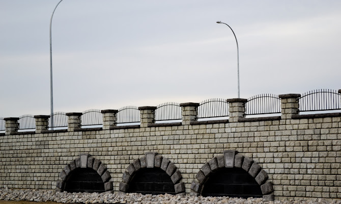 Redi-Rock retaining wall case study Alberta